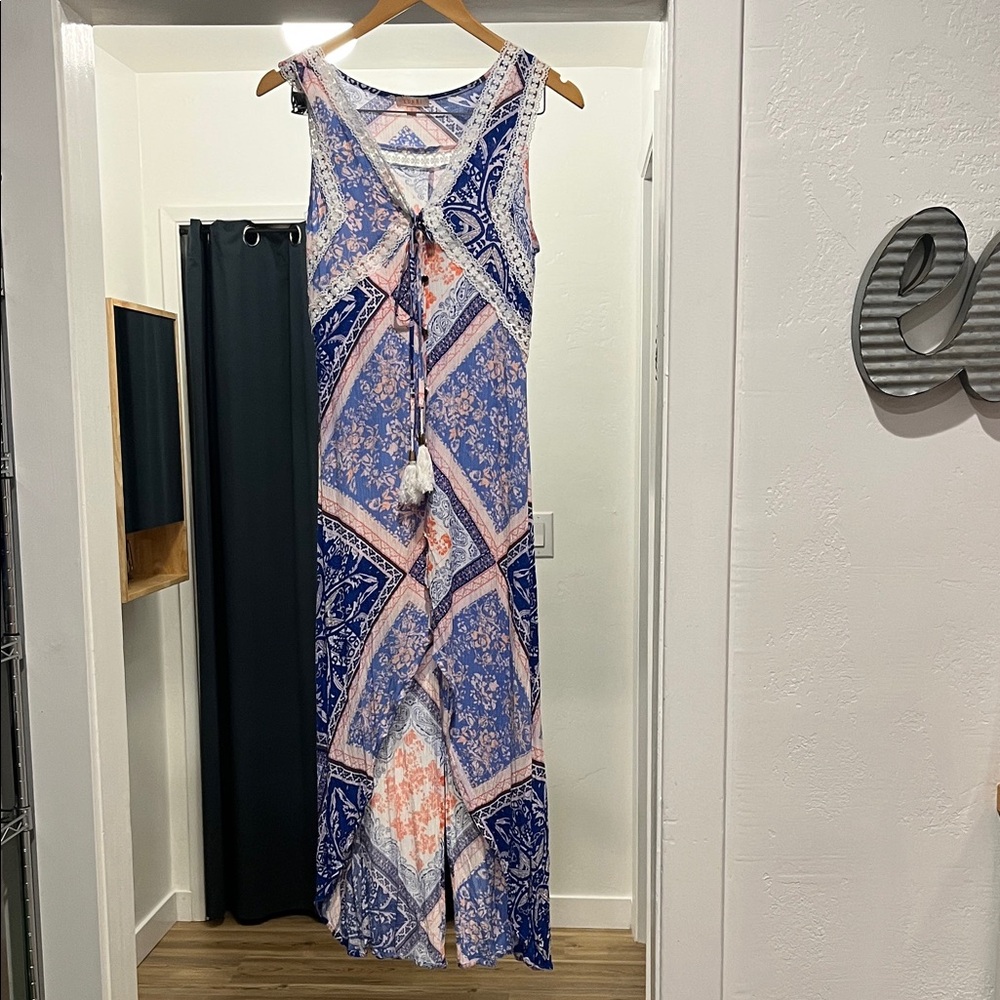 Elegant Blue and White Patterned Maxi Dress